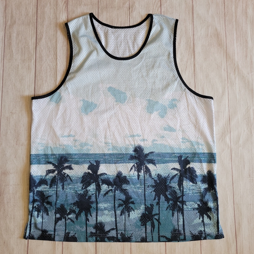 No Boundaries Mesh Tank